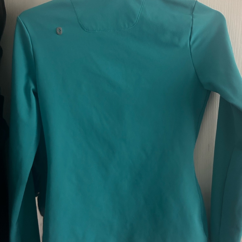 FIGS jacket - Picture 3 of 3